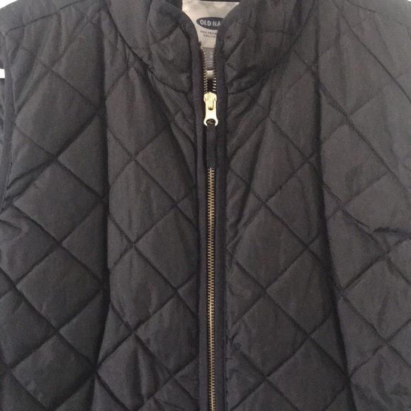 Old Navy Quilted Vest - Picture 2 of 4